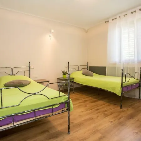 Apartment Andre Porec *